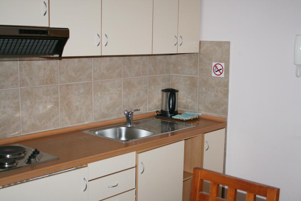 Aparthotel Castrum Novum Novigrad (Istria) Room photo