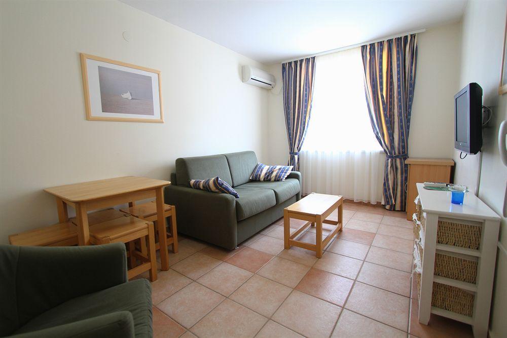 Aparthotel Castrum Novum Novigrad (Istria) Exterior photo